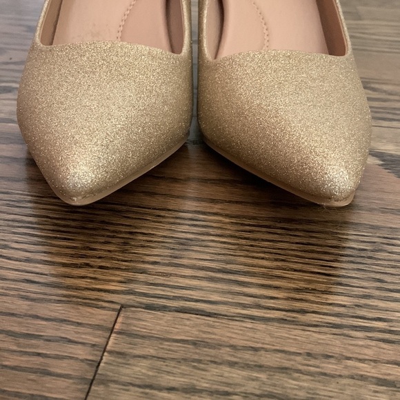 J. Adams Gold Jolie Shimmer Block Heels - Picture 2 of 7